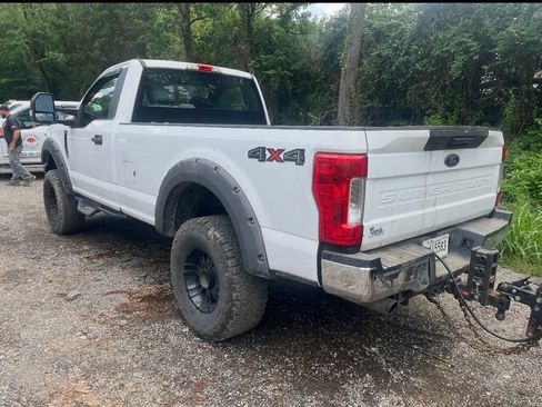 Used 2019 Ford F250 XL w/ Power Equipment Group AWD/4WD image 4