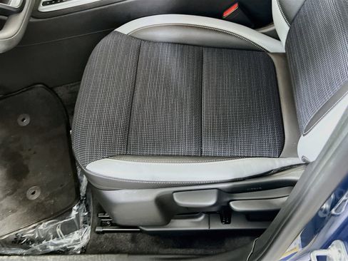 Used 2024 Buick Envista Preferred w/ Advanced Safety Package FWD image 18