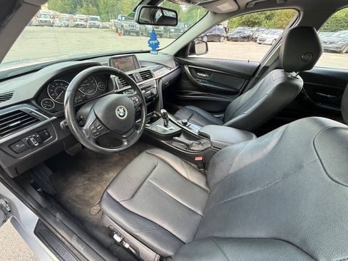 Used 2016 BMW 320i Sedan RWD image 12