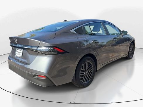 New 2026 Nissan Sentra SV w/ SV Convenience Package FWD image 11