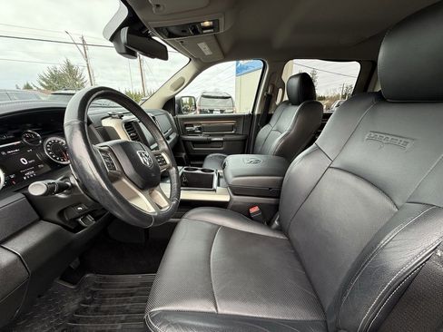 Used 2014 RAM 1500 Laramie w/ Convenience Group image 9