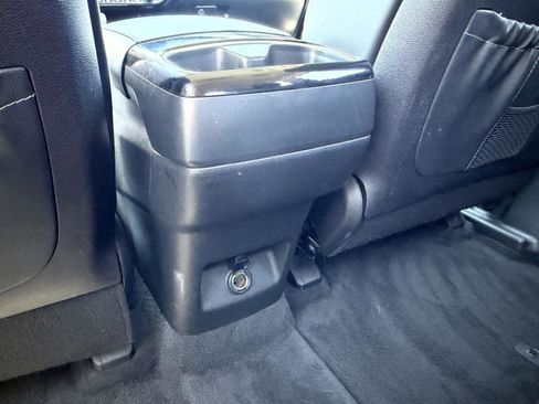 Used 2025 Kia Telluride S image 9