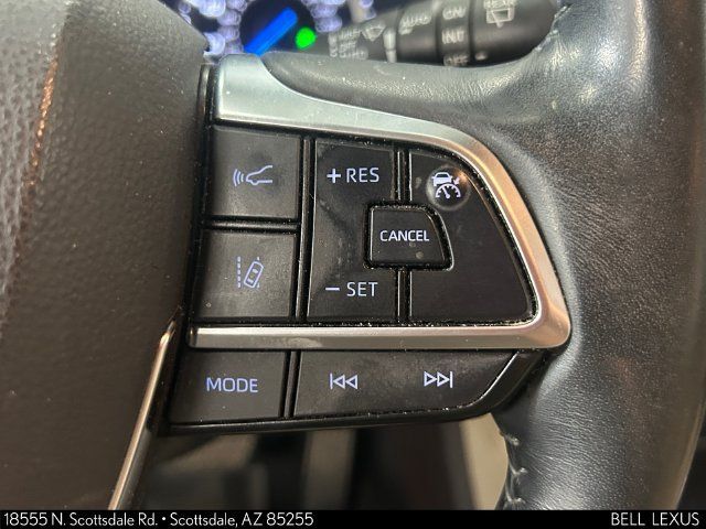 Used 2021 Toyota Highlander Platinum AWD/4WD image 28