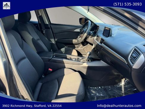 Used 2017 MAZDA MAZDA3 Sport FWD image 14