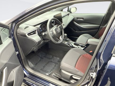 Used 2025 Toyota Corolla SE image 10