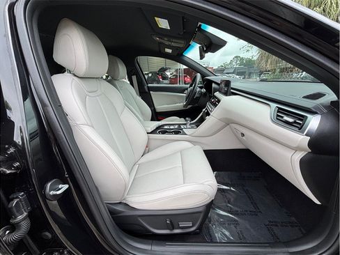 Used 2025 Genesis G70 2.5T AWD/4WD image 41
