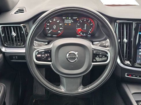 Used 2020 Volvo S60 T5 Momentum w/ Protection Package FWD image 6
