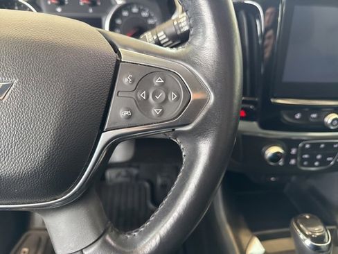 Used 2018 Chevrolet Traverse LT image 16