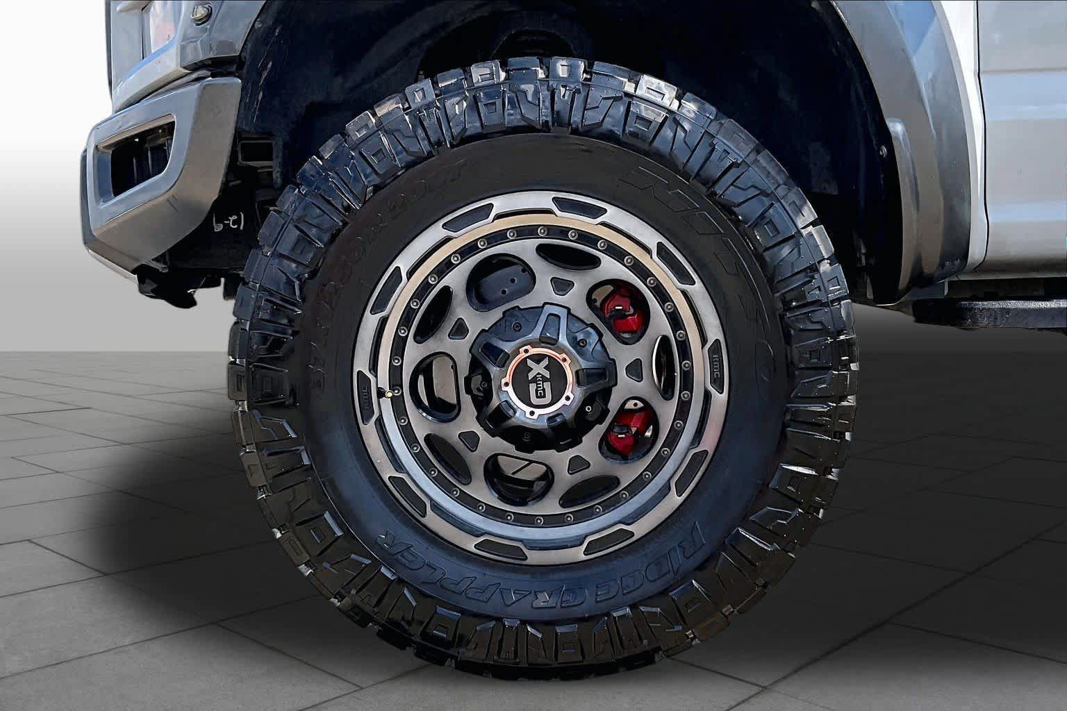 Used 2017 Ford F150 Raptor w/ Equipment Group 802A Luxury AWD/4WD image 11