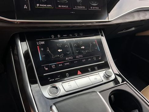 Used 2021 Audi Q7 3.0T Prestige w/ Prestige Package AWD/4WD image 26