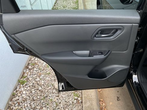 New 2026 Nissan Rogue S image 17