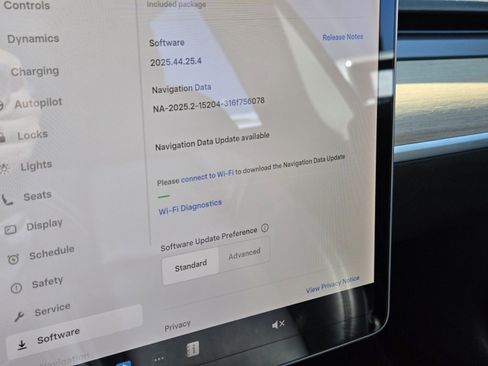 Used 2018 Tesla Model 3 Long Range image 24