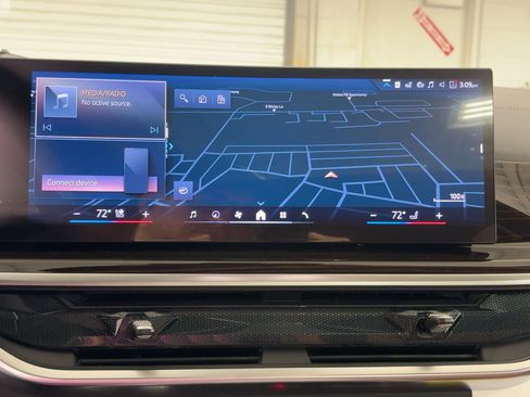 New 2026 BMW X5 sDrive40i w/ Premium Package image 24