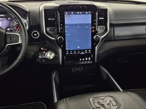 Used 2023 RAM 1500 Laramie AWD/4WD image 10
