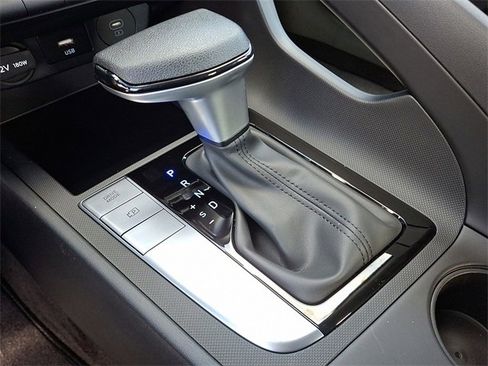 New 2026 Hyundai Elantra SE image 8