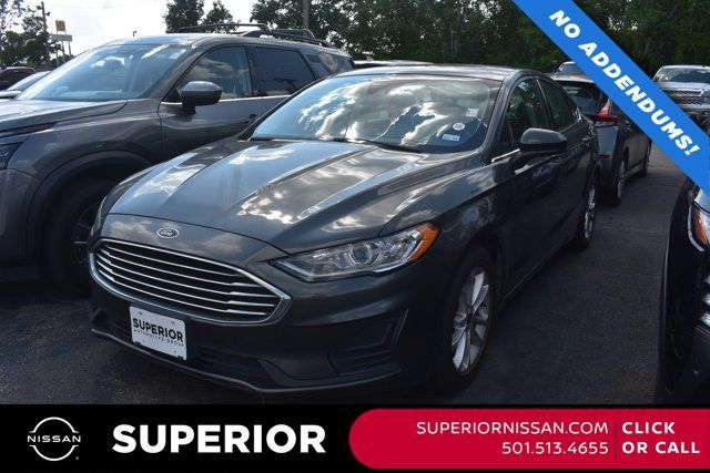 Used 2020 Ford Fusion SE FWD image 1