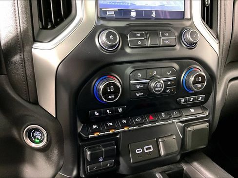 Used 2019 Chevrolet Silverado 1500 LTZ w/ LTZ Plus Package AWD/4WD image 15