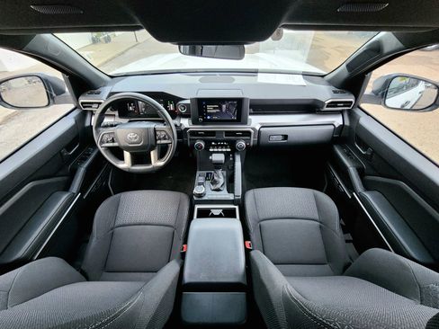 Used 2025 Toyota 4Runner SR5 image 16