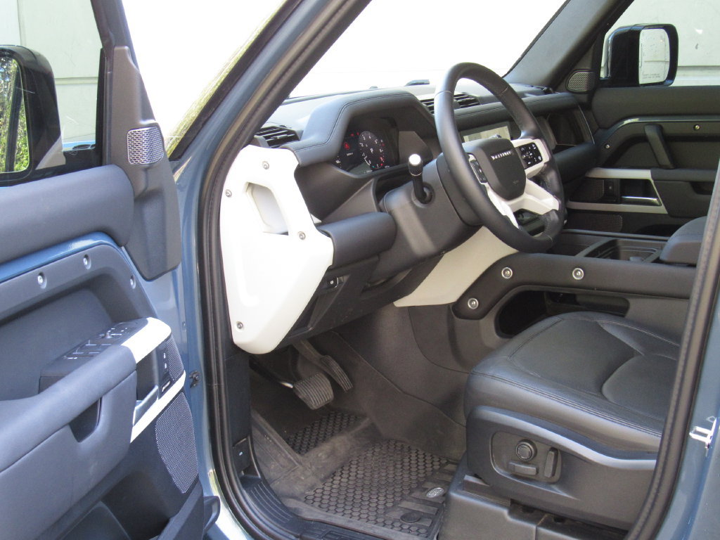 Used 2024 Land Rover Defender 110 S AWD/4WD image 8