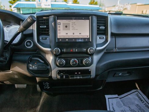 Used 2024 RAM 2500 Big Horn AWD/4WD image 14