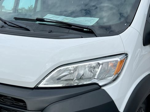 Used 2023 RAM ProMaster 2500 FWD image 11