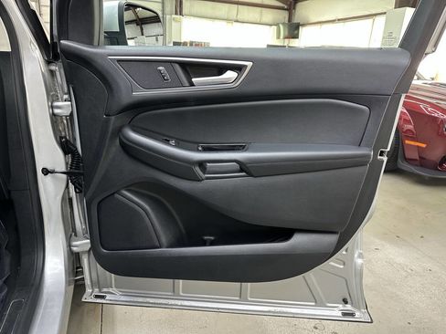 Used 2015 Ford Edge SEL w/ Equipment Group 201A image 16