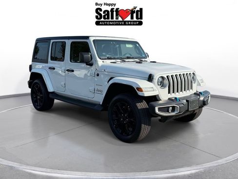 Used 2023 Jeep Wrangler Unlimited Sahara w/ Cold Weather Group AWD/4WD image 9