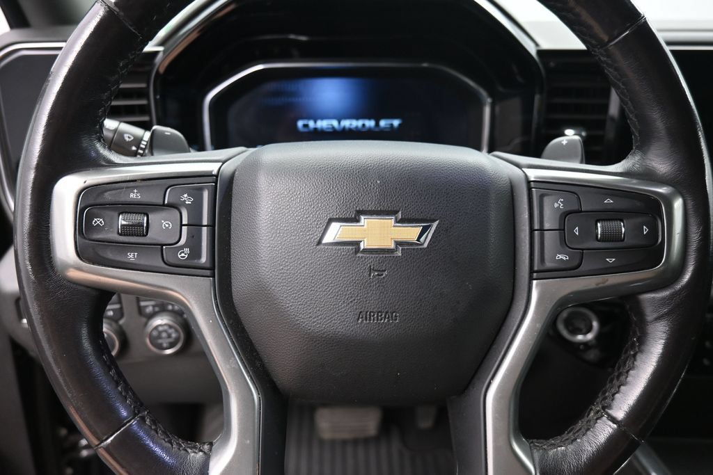 Used 2023 Chevrolet Silverado 1500 LTZ AWD/4WD image 19