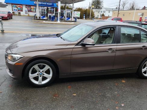Used 2015 BMW 320i xDrive Sedan AWD/4WD image 5