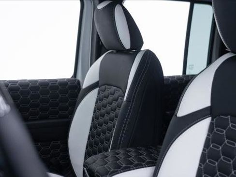 Used 2025 Jeep Gladiator Sport image 41