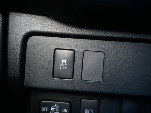 Certified 2023 Toyota Tacoma SR AWD/4WD image 28