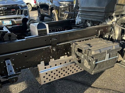 New 2024 Chevrolet Low Cab Forward image 12