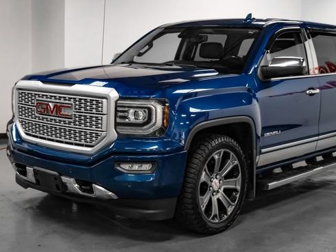 Used 2017 GMC Sierra 1500 Denali AWD/4WD image 8
