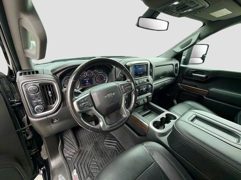 Used 2020 Chevrolet Silverado 1500 LT Trail Boss AWD/4WD image 9