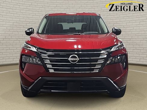 Certified 2025 Nissan Rogue S AWD/4WD image 2