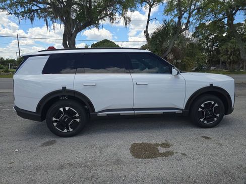New 2027 Kia Telluride EX FWD image 9