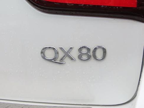 Used 2021 INFINITI QX80 Premium Select w/ All-Season Package AWD/4WD image 7