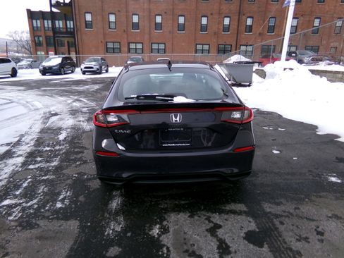 Certified 2024 Honda Civic EX-L image 4