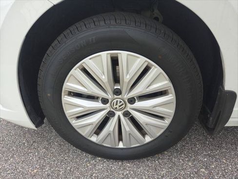 Used 2019 Volkswagen Jetta S FWD image 11