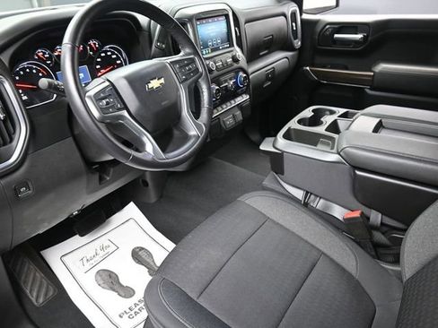 Used 2022 Chevrolet Silverado 1500 LT w/ Safety Package image 18