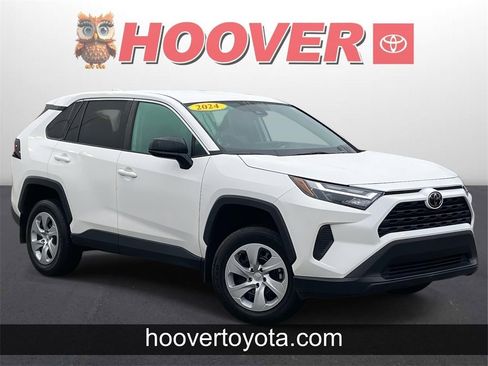 Used 2024 Toyota RAV4 LE image 1
