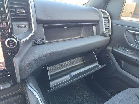 New 2026 RAM 1500 4x4 Crew Cab image 45