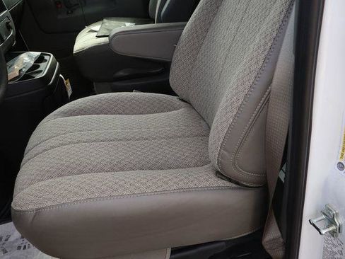 New 2025 GMC Savana 3500 w/ Power Convenience Package RWD image 20