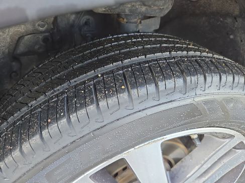 Used 2018 Honda Pilot Touring image 11