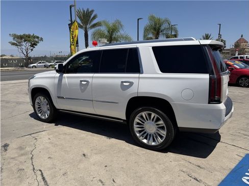 Used 2017 Cadillac Escalade Platinum RWD image 65