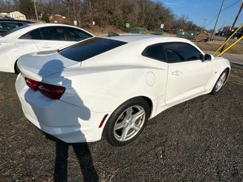 Used 2019 Chevrolet Camaro LT image 6