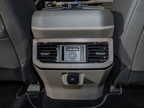 Used 2026 Ford F450 Platinum w/ Platinum Plus Package AWD/4WD image 28
