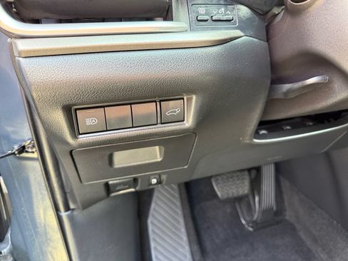 Used 2025 Toyota Grand Highlander AWD image 34
