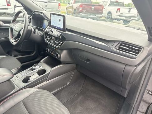 Used 2025 Ford Escape ST-Line AWD/4WD image 31
