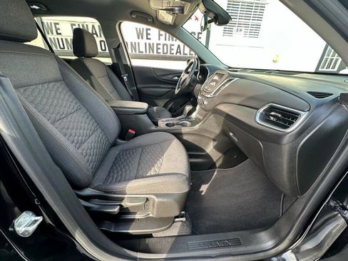 Used 2021 Chevrolet Equinox LT image 31